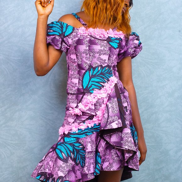 short purple african assymetric dress short sleeves & floral trimmings - Picture 4 of 4